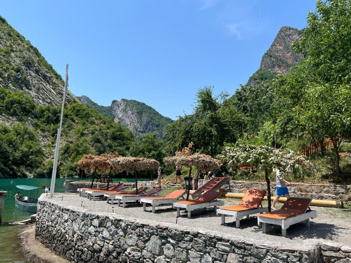 Hotel Neomalsore Agrotourism, Komani Lake Exterior foto